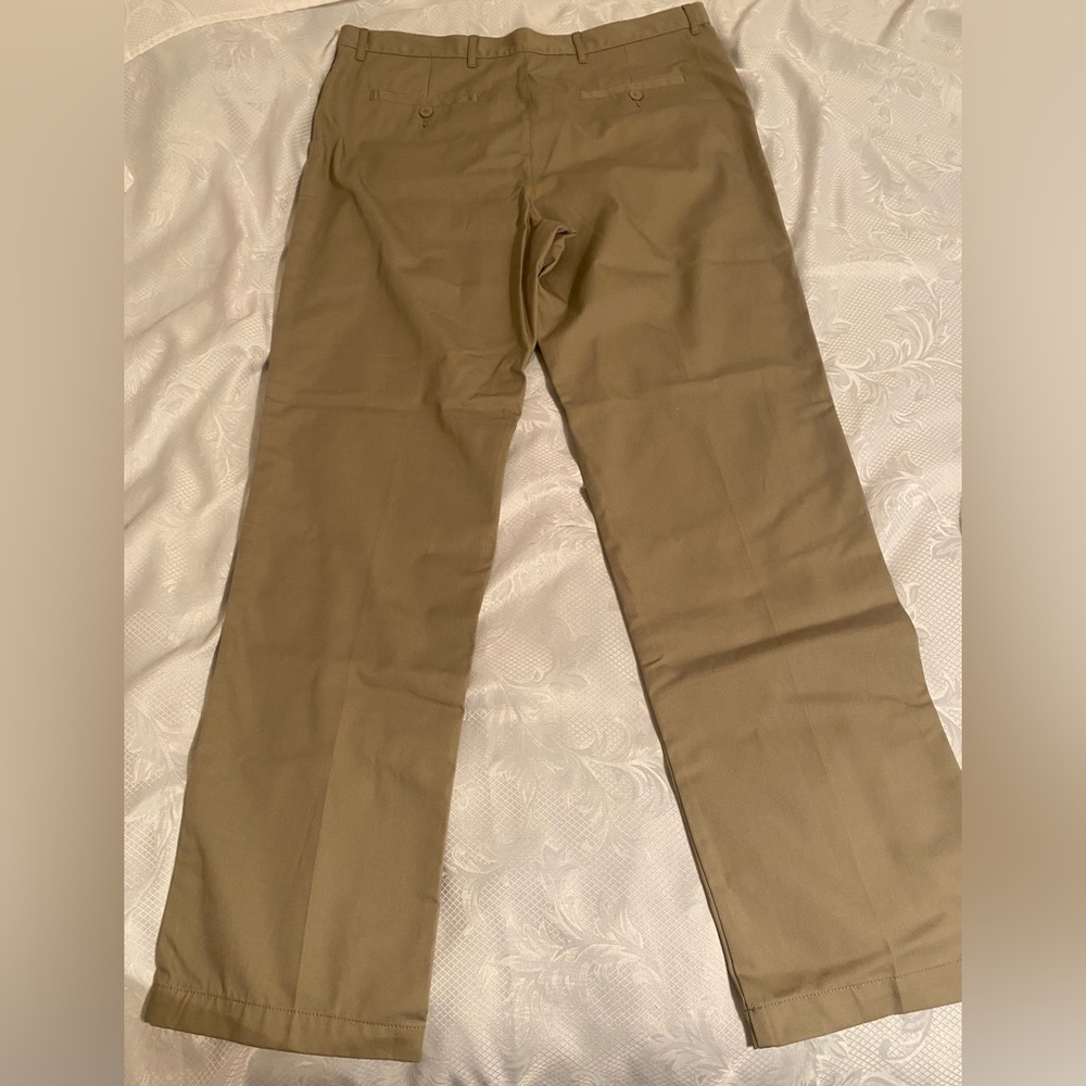 Mens 38x34 Austin Clothing Co. Khaki Pants. - Picture 6 of 6